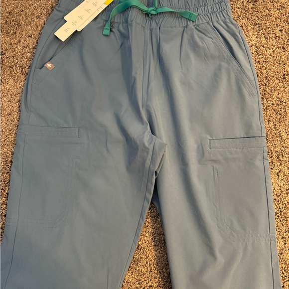 FIGS SAUMER HIGH WAISTED JOGGER SCRUB PANTS COLOR BLUE NWT - Picture 7 of 13